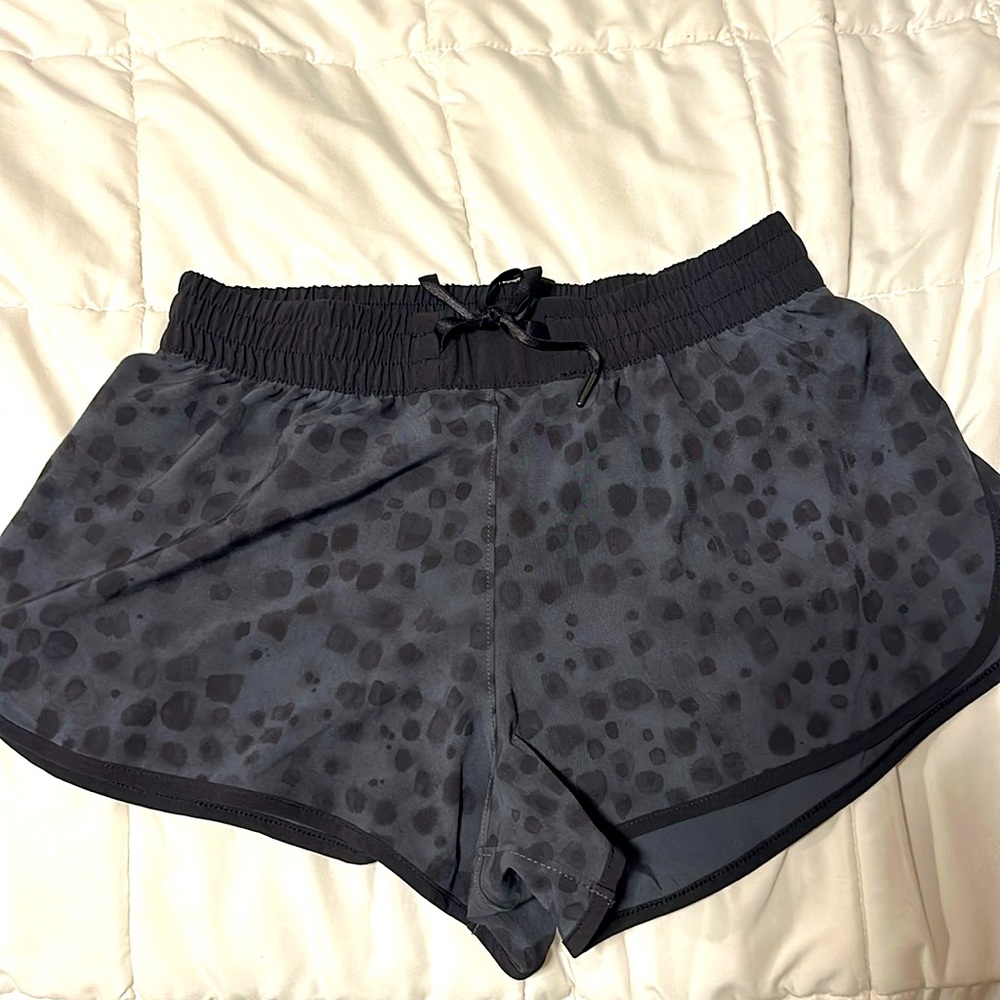 Stori leopard print shorts 6